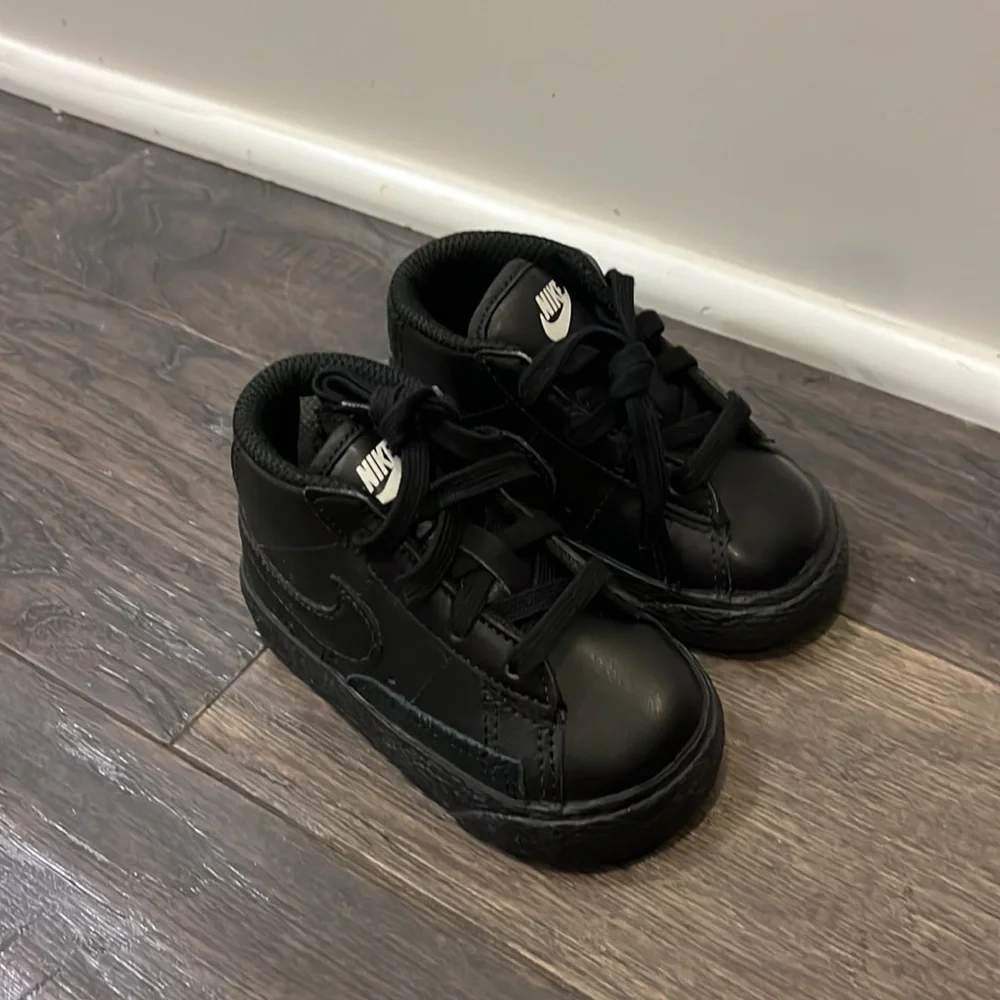 Nike Blazer Mid TD toddlers Infant Shoes Sneakers black 375492 001 new Size 4C 4